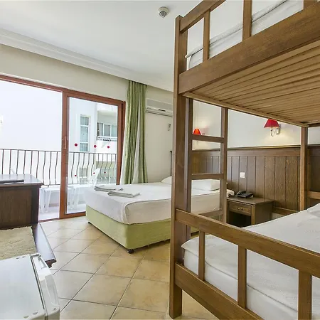 Oz Hotel 3*