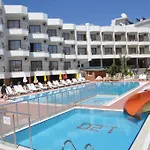 Hotel Oz Side
